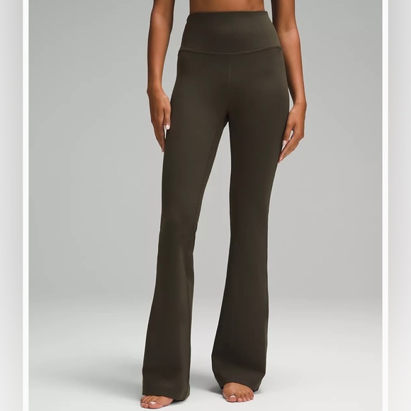 Groove Super-High-Rise Flared Pant Nulu - Picture 2 of 5